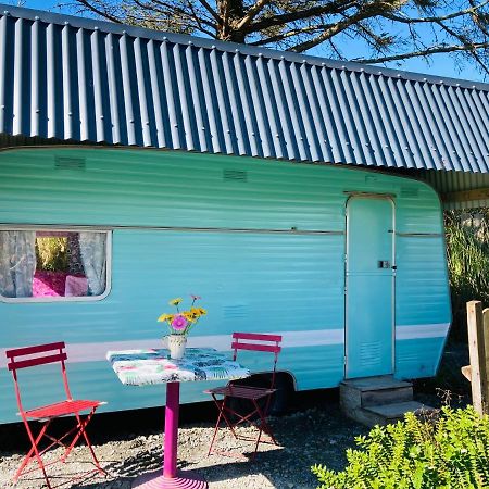 Retro Caravans At Valentia Island Escape Ξενοδοχείο Chapeltown Εξωτερικό φωτογραφία